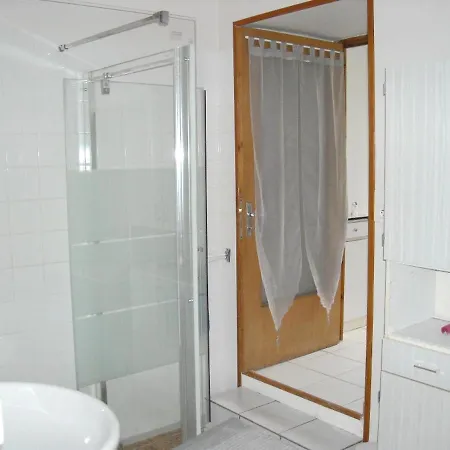 Maison de 2 chambres a Bournand avec jardin amenage et WiFi Hébergement de vacances Bournand