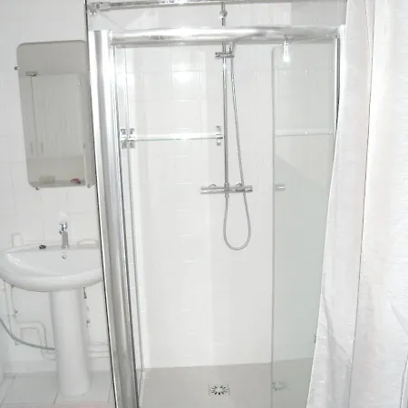 Maison de 2 chambres a Bournand avec jardin amenage et WiFi Hébergement de vacances *