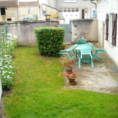 Maison de 2 chambres a Bournand avec jardin amenage et WiFi Bournand