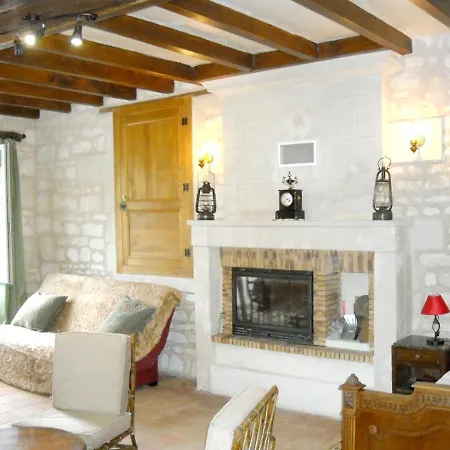 Maison de 2 chambres a Bournand avec jardin amenage et WiFi * Bournand