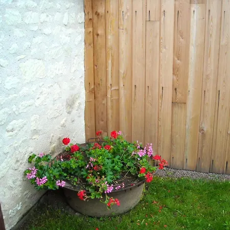 Hébergement de vacances Maison de 2 chambres a Bournand avec jardin amenage et WiFi Bournand