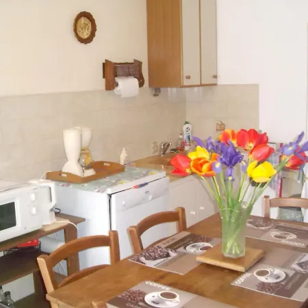 Hébergement de vacances Maison de 2 chambres a Bournand avec jardin amenage et WiFi *