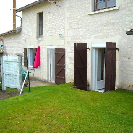 Hébergement de vacances Maison de 2 chambres a Bournand avec jardin amenage et WiFi Bournand